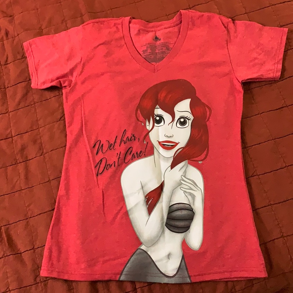 Red Disney top “little mermaid”